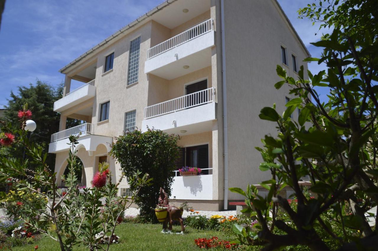 Appartamento Lily Krk Town Esterno foto