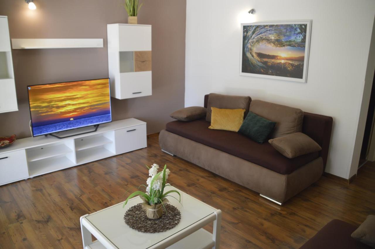 Appartamento Lily Krk Town Esterno foto